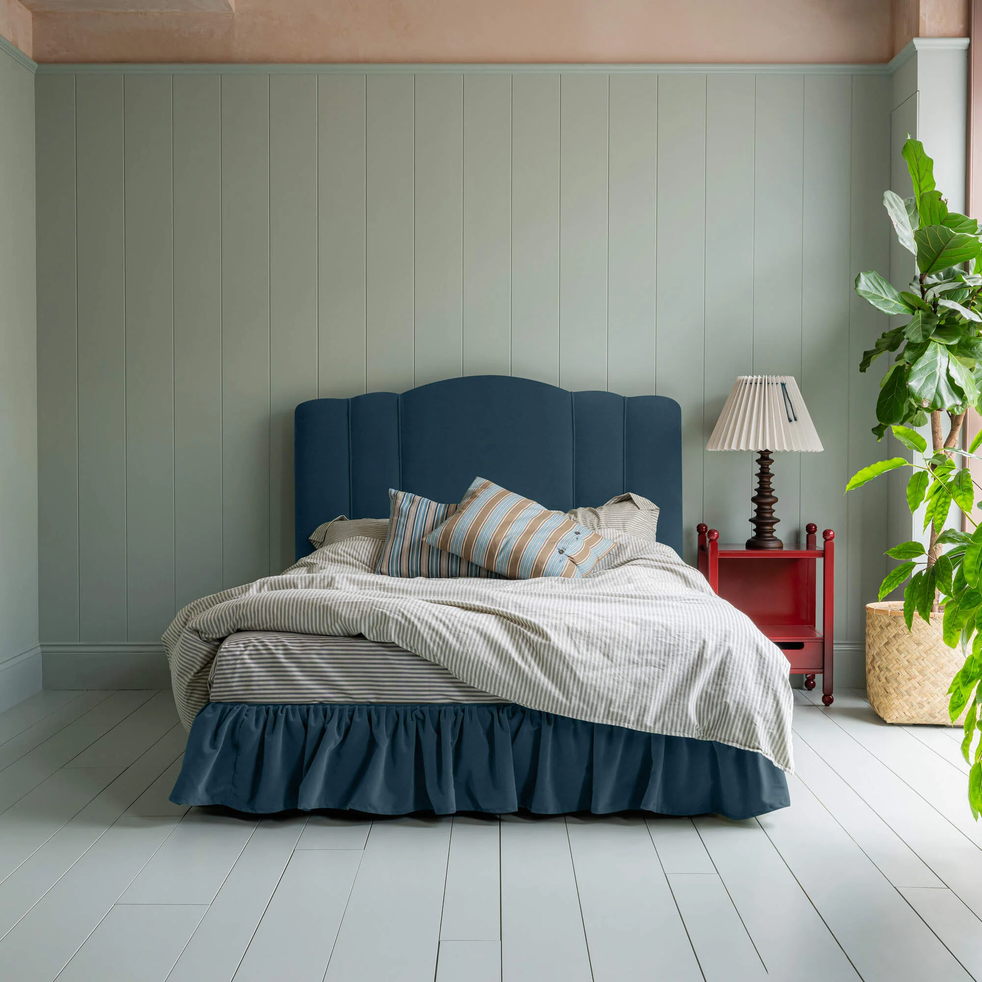 Cloud Nine Upholstered Bed in Intelligent Velvet Aegean with Ruffled Valance - Image 4