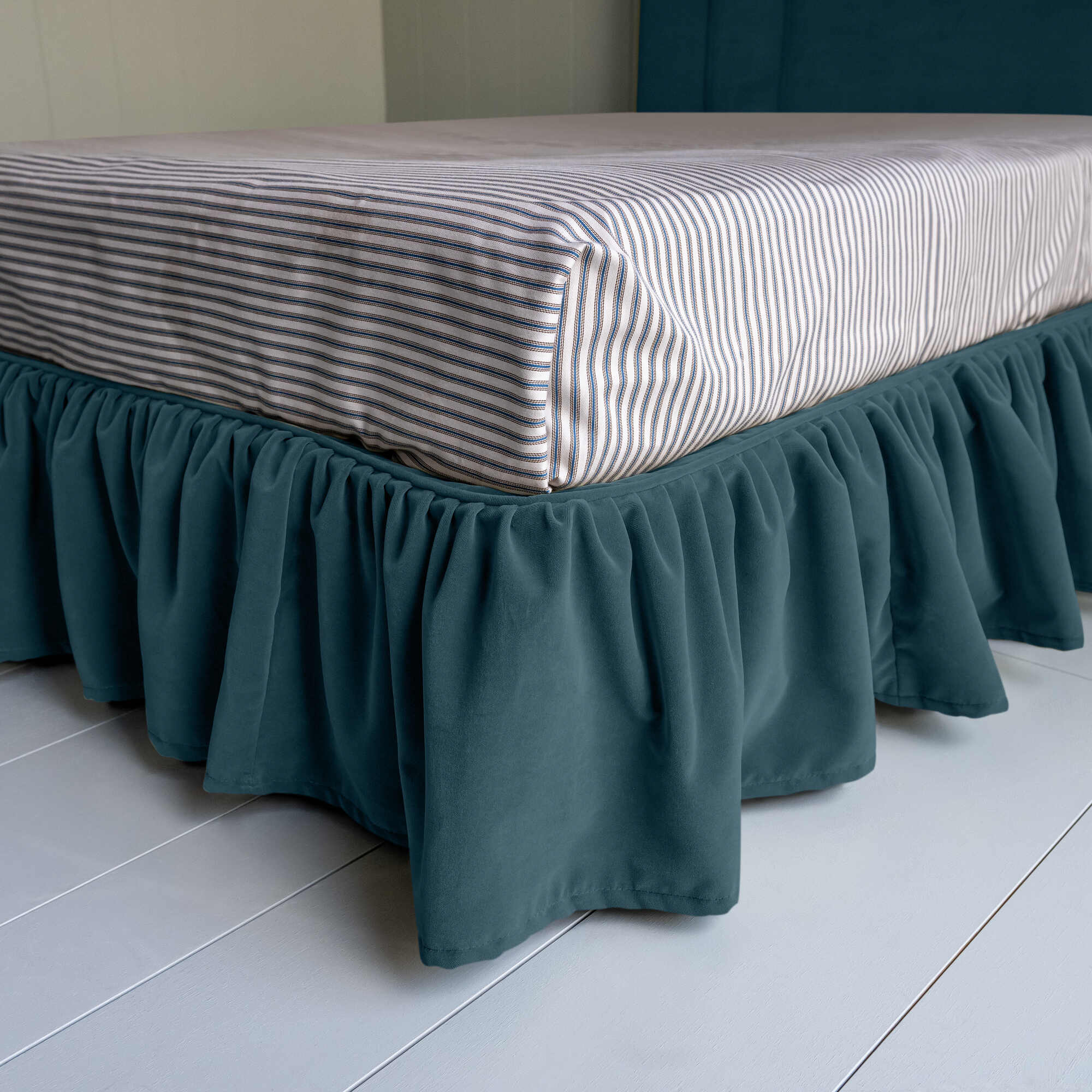 Cloud Nine Upholstered Bed in Intelligent Velvet Aegean with Ruffled Valance - Image 5