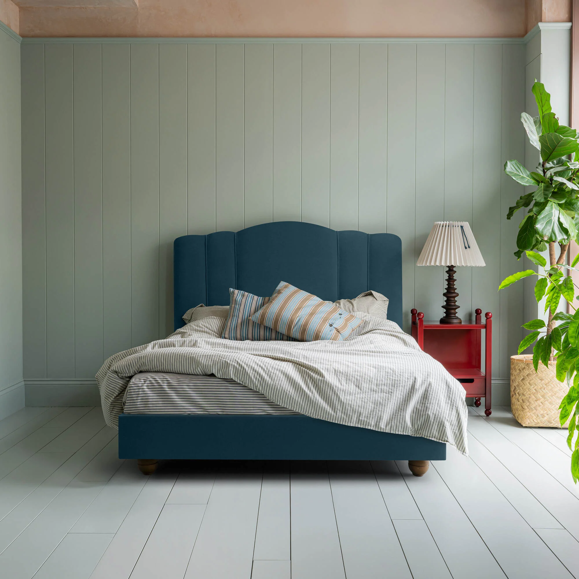 Cloud Nine Upholstered Bed in Intelligent Velvet Aegean without Valance - Image 4
