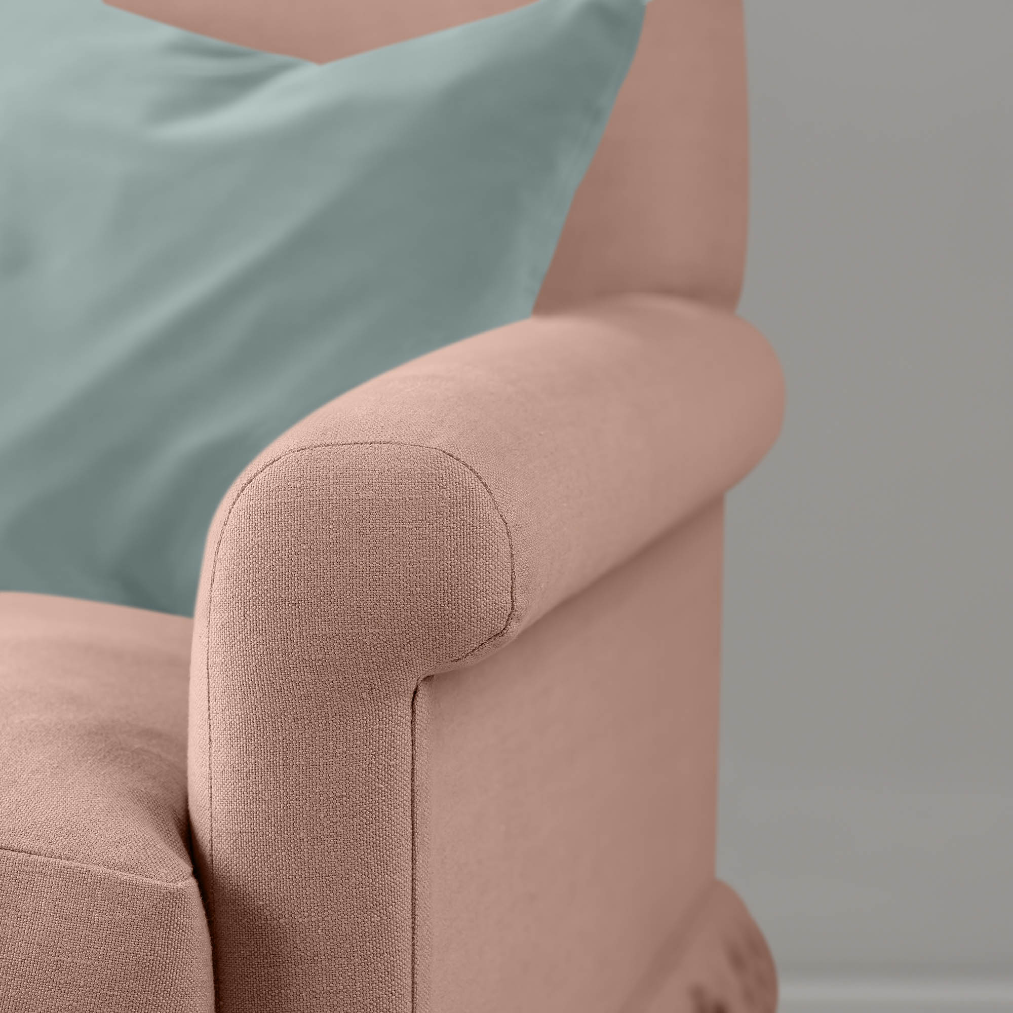 Curtain Call Love Seat in Laidback Linen Roseberry - Image 8