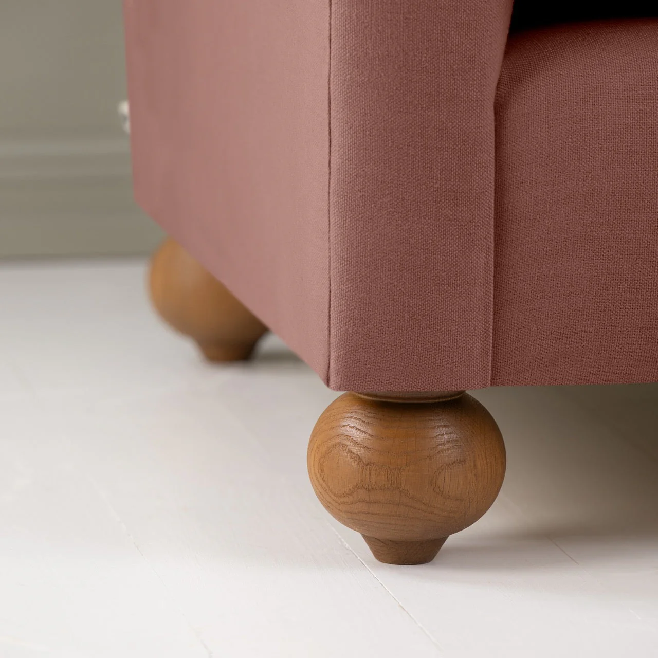 Dolittle 4 seater Sofa in Laidback Linen Sweet Briar - Image 5