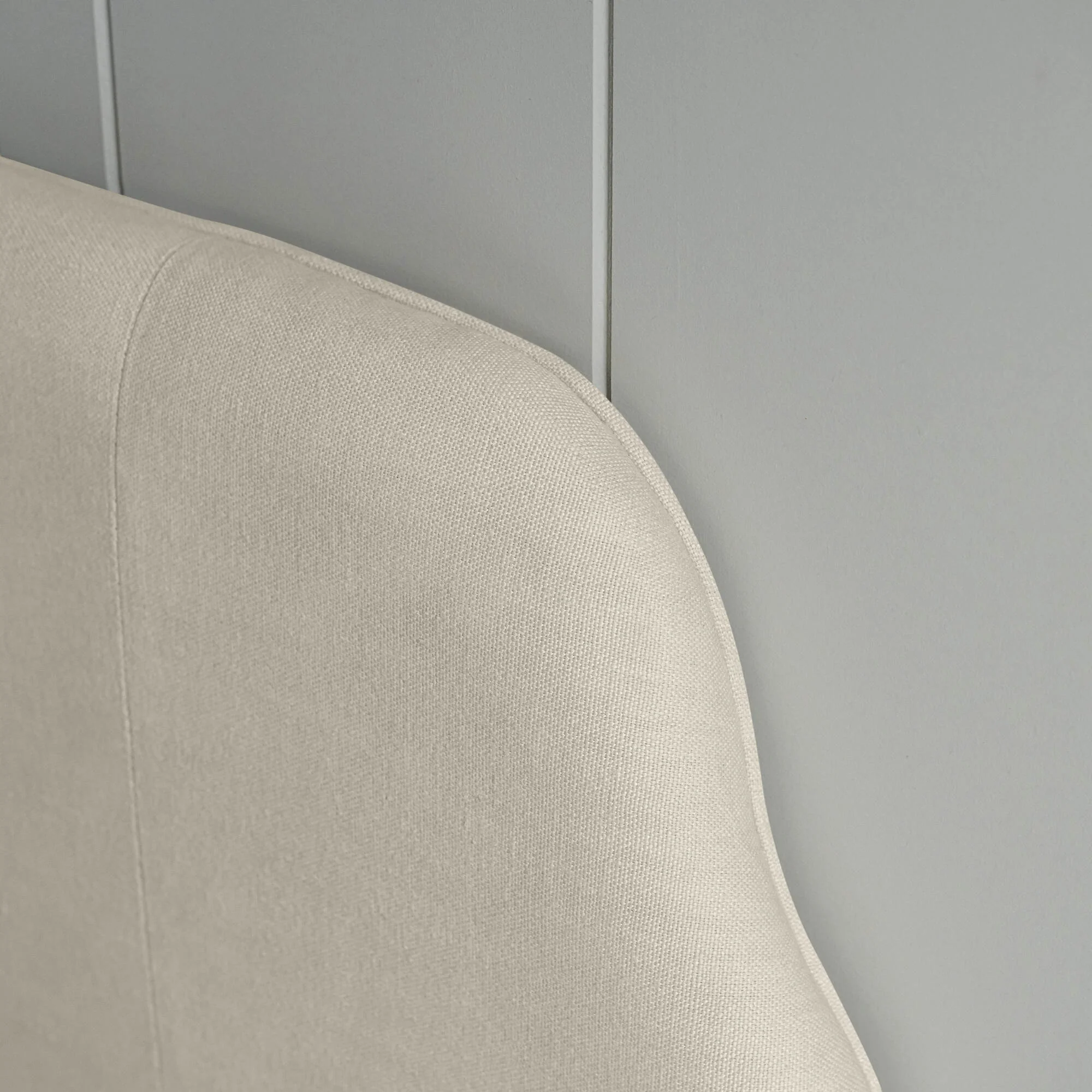 Dream Ticket Upholstered Bed in Laidback Linen Dove with Kick Pleat Valance - Image 5
