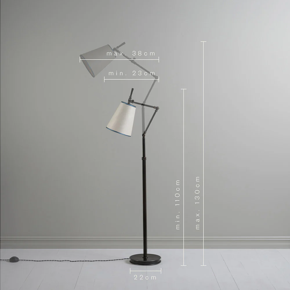 Focused Floor Lamp in Waxed Brass - Image 10