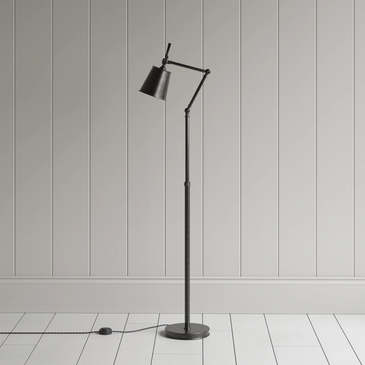 Focused Floor Lamp in Waxed Brass - Image 15