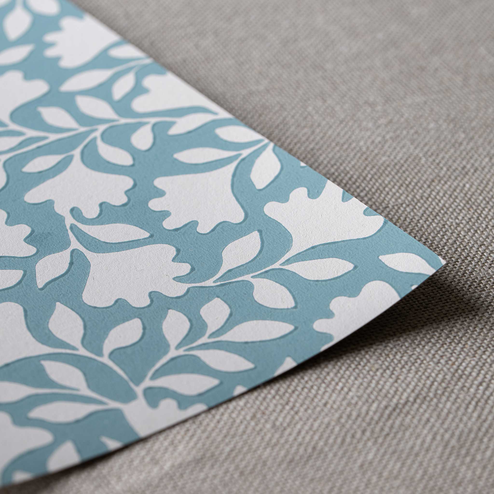 Ginko Wallpaper in Peacock - Image 5