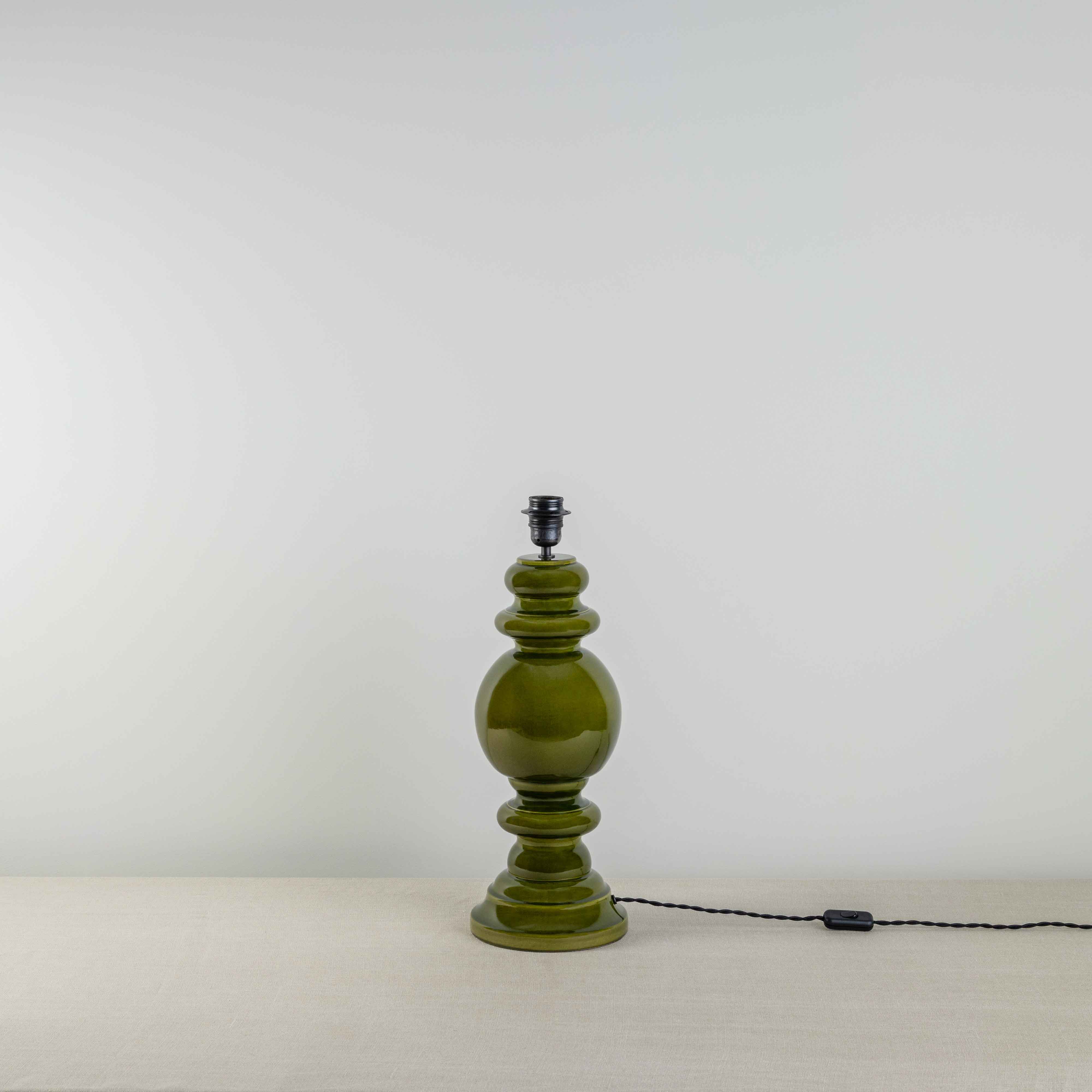 Hourglass Ceramic Table Lamp Base in Green - Image 3