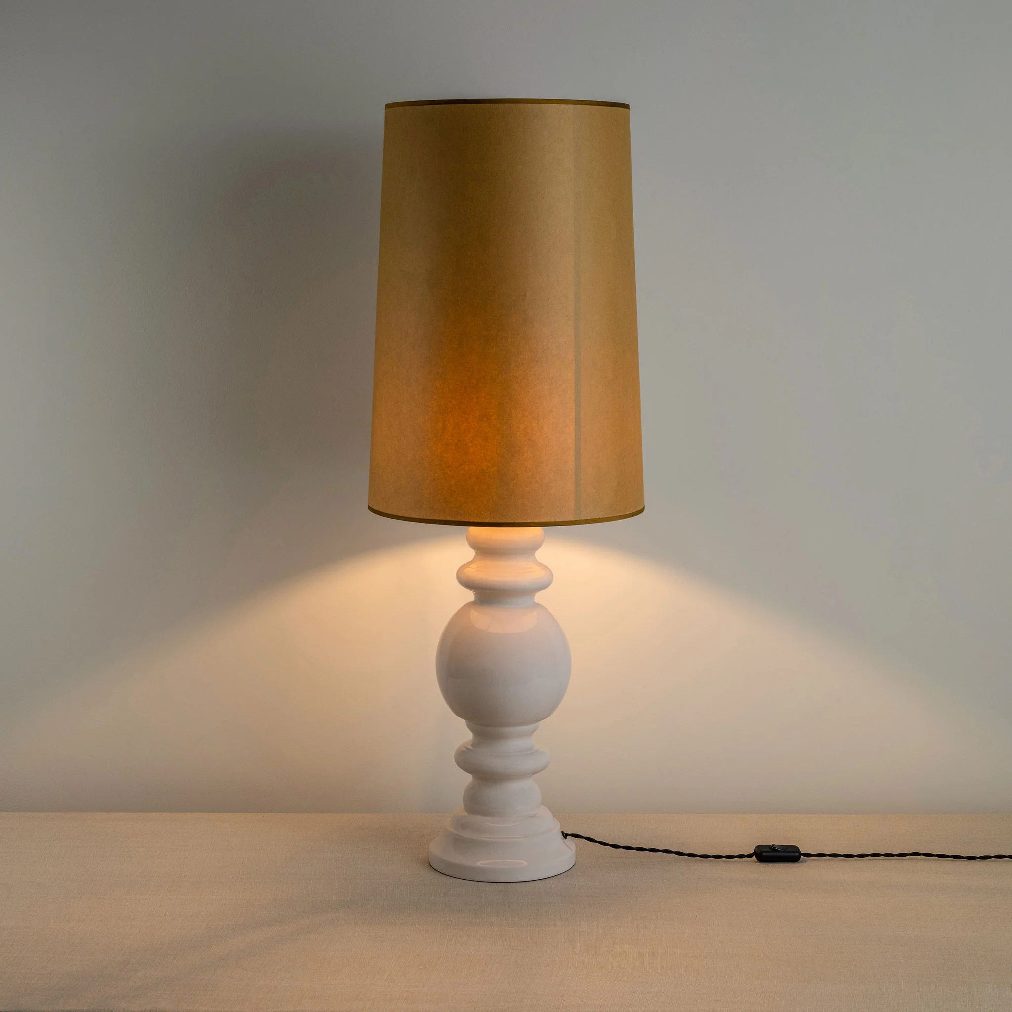 Hourglass Ceramic Table Lamp Base in White - Image 4