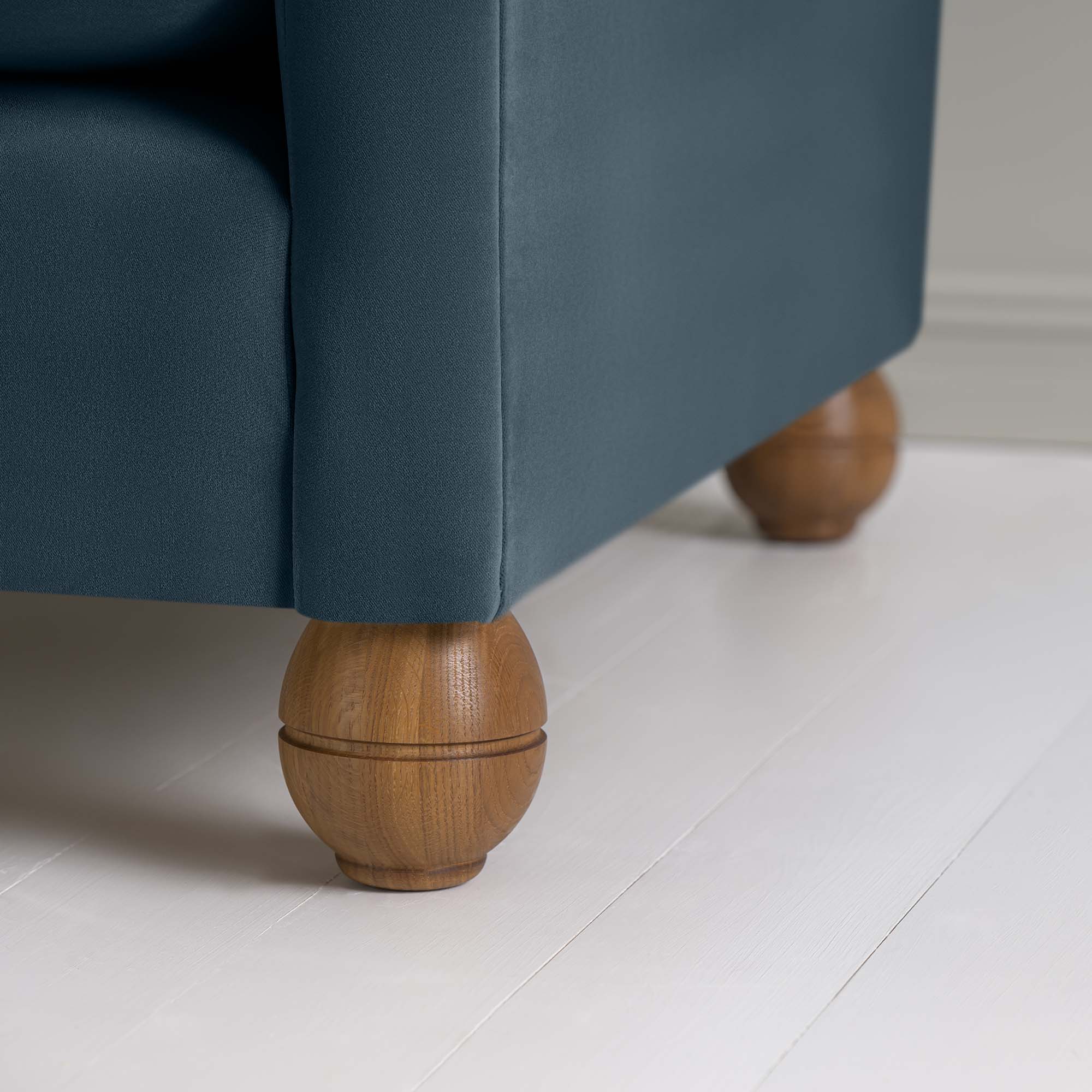 Idler 4 seater sofa in Intelligent Velvet Aegean - Image 7