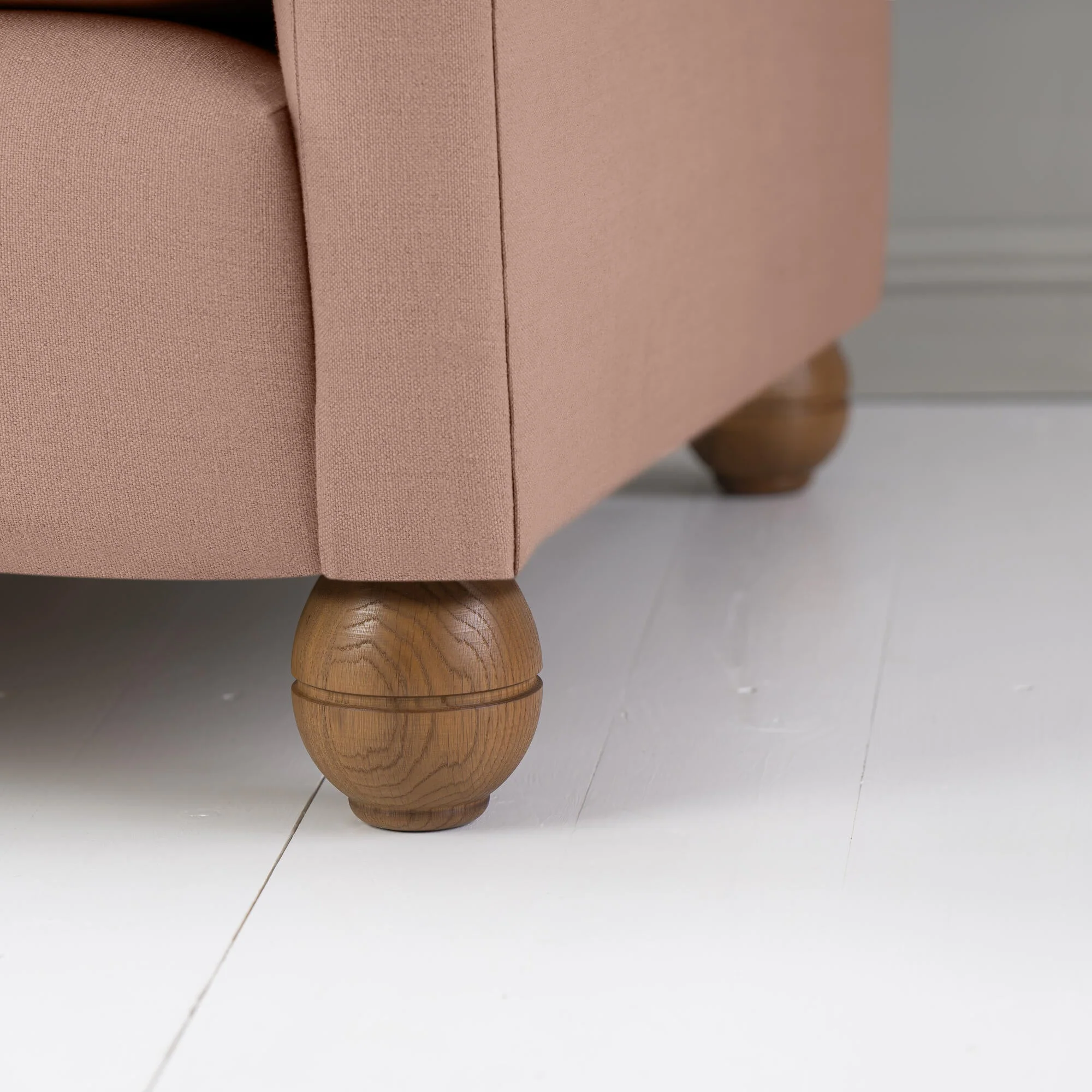 Idler 4 seater sofa in Laidback Linen Roseberry - Image 4