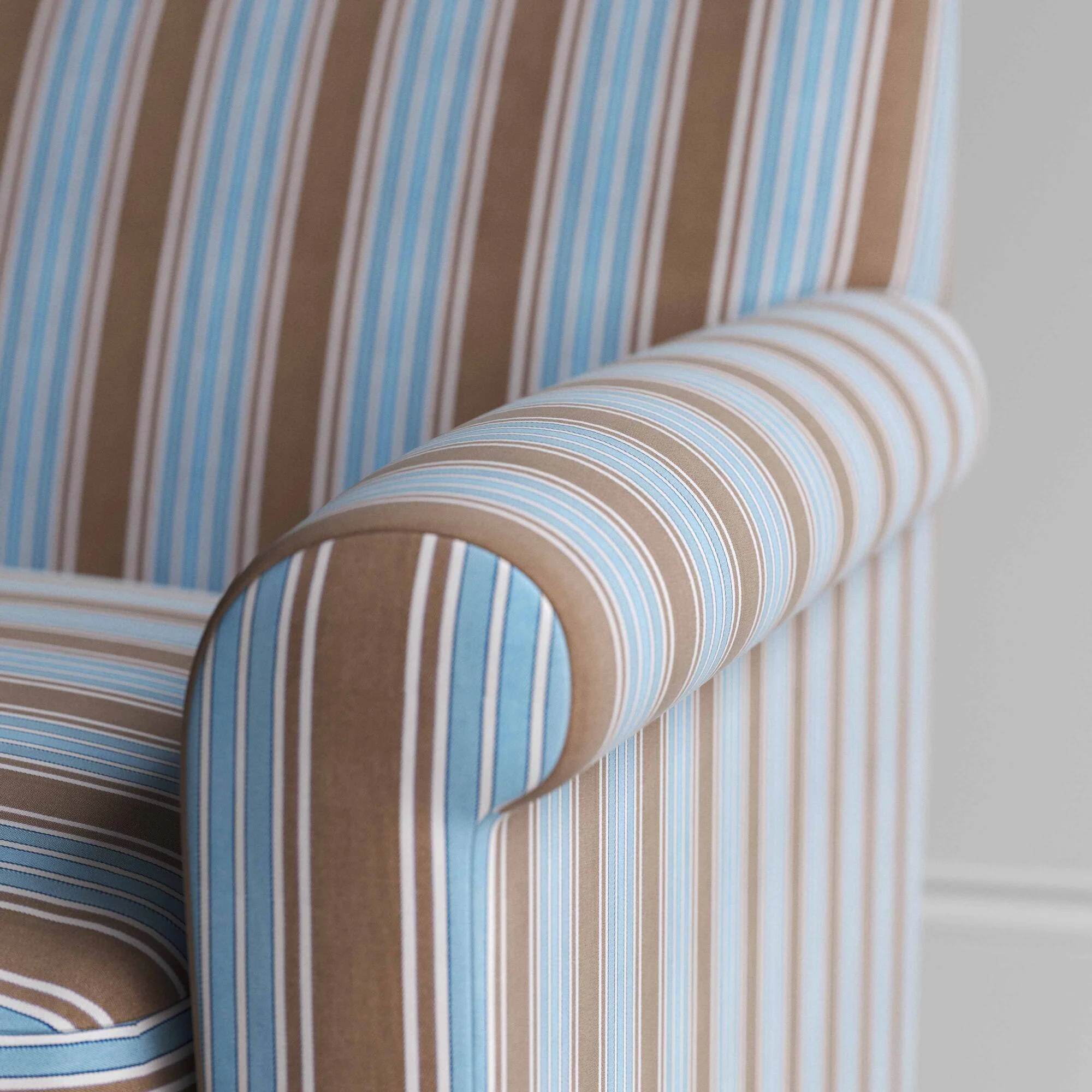 Idler Love Seat in Regatta Cotton, Blue - Image 5