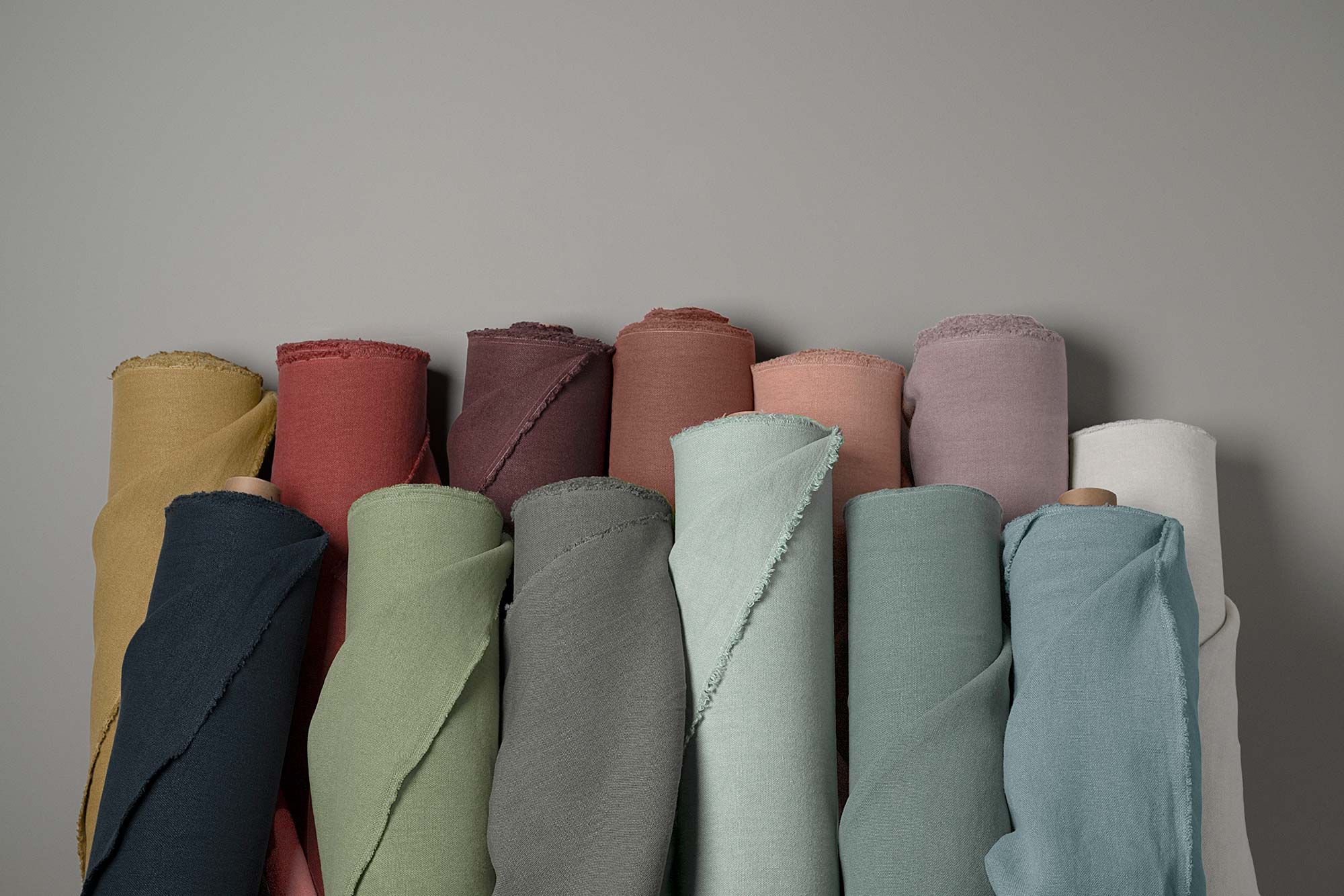 Heavy-weight Laidback Linen, Ochre - Image 6