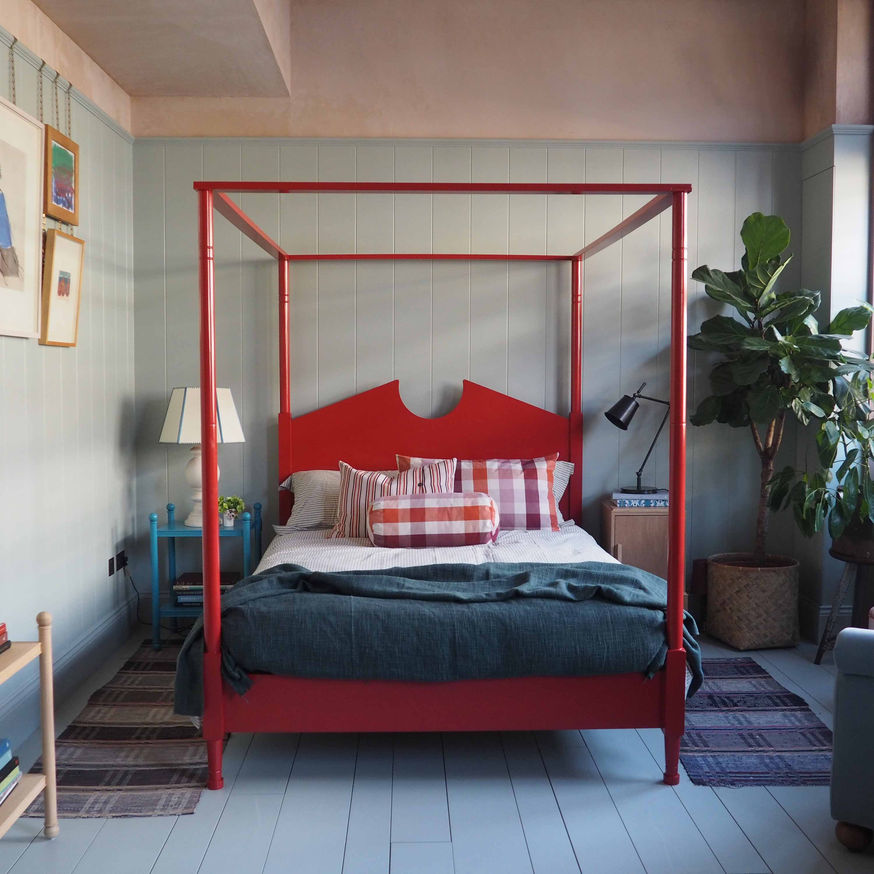 Out for the Count Four Poster Bed in Marine Blue - Image 3