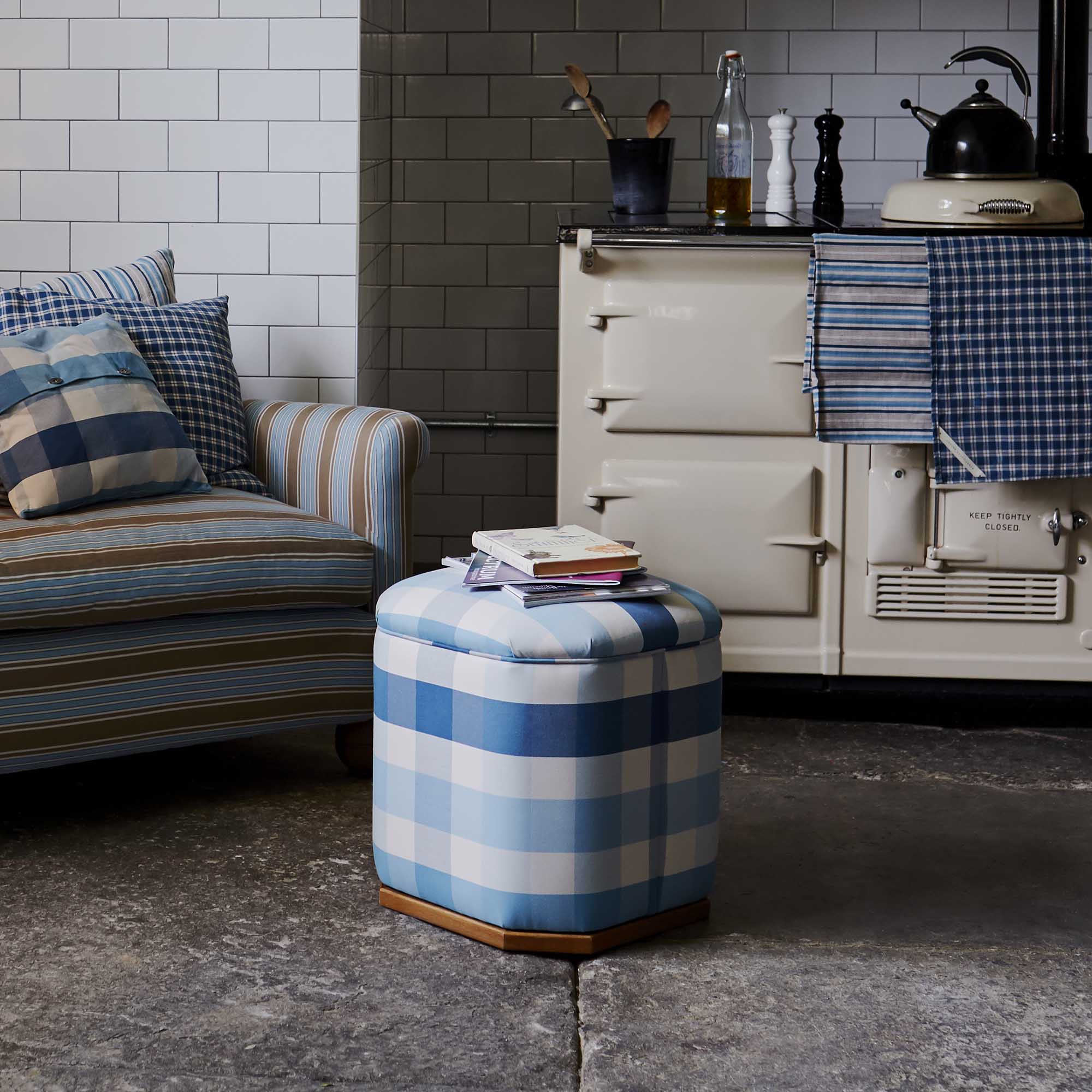 Thither Hexagonal Ottoman in Laidback Linen Moss - Image 7